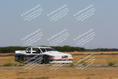 media/May-21-2022-VARA (Sat) [[2ae38a3649]]/group 4/Flag race club corner/